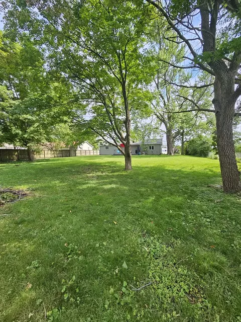 310 W 5th St, Gridley, IL 61744 photo 32