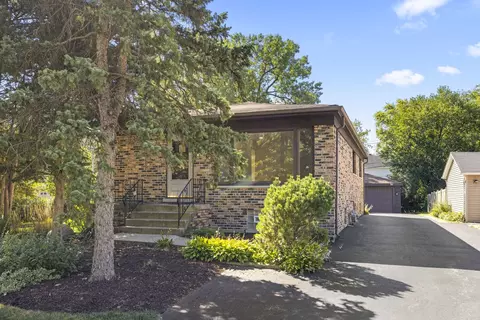 113 Janet Ave, Darien, IL 60561