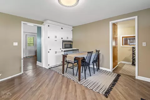 Dining - 317 E Wilson St, Peotone, IL 60468 photo 3 of 4