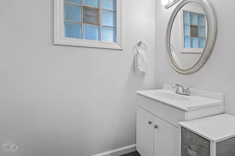 Bath - 317 E Wilson St, Peotone, IL 60468 photo 1 of 2