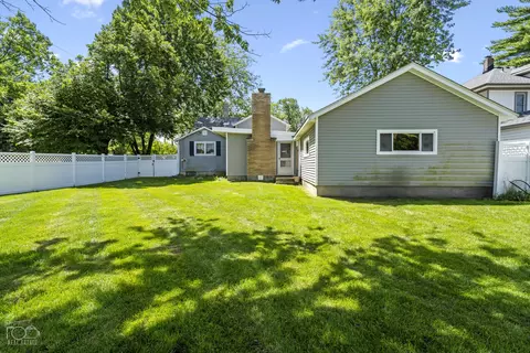 Exterior - 317 E Wilson St, Peotone, IL 60468 photo 5 of 6