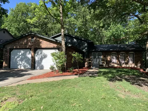 3498 Arthur Rd, Crete, IL 60417