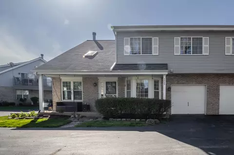 3525 Willowview Ct, Aurora, IL 60504