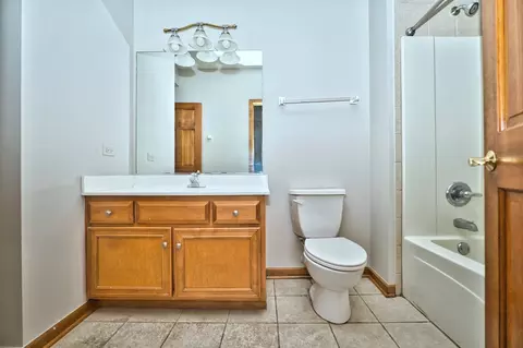 1124 S Washington St, Wheaton, IL 60189 photo 22