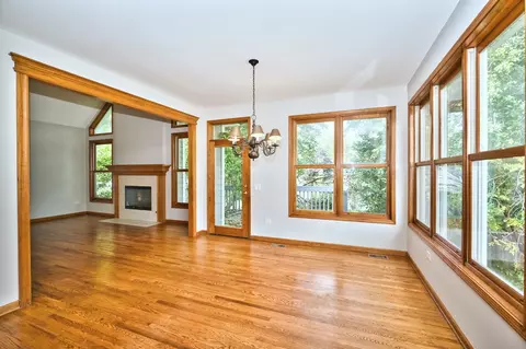 1124 S Washington St, Wheaton, IL 60189 photo 12