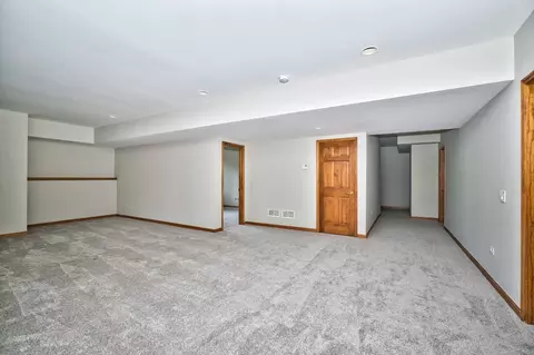 1124 S Washington St, Wheaton, IL 60189 photo 27