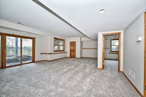 1124 S Washington St, Wheaton, IL 60189 photo 25