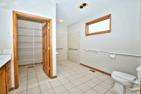 1124 S Washington St, Wheaton, IL 60189 photo 49