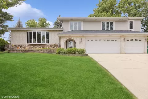 6617 Osceola Trl, Indian Head Park, IL 60525