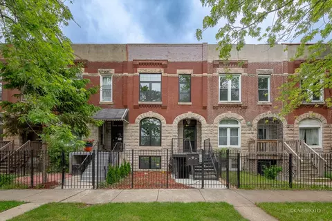3246 W Fulton Blvd, Chicago, IL 60624