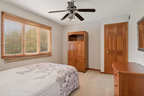 Bedroom - 2701 Modaff Rd, Naperville, IL 60565 photo 3 of 4