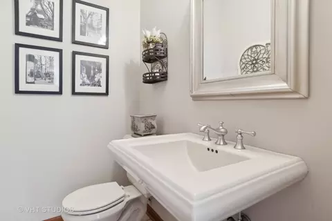 Bath - 2701 Modaff Rd, Naperville, IL 60565 photo 5 of 5