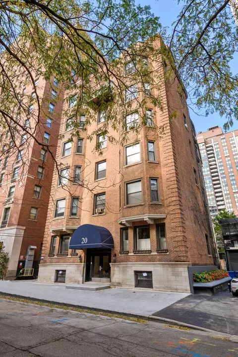 20 E Goethe St #605, Chicago, IL 60610