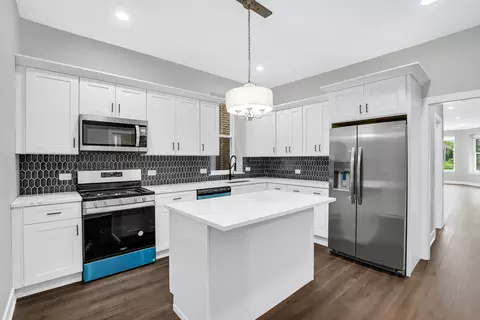 7233 S Emerald Ave, Chicago, IL 60621 photo 6