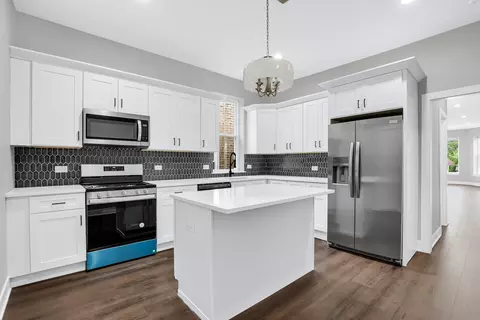 7233 S Emerald Ave, Chicago, IL 60621 photo 14