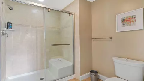 Bath - 8827 N Conger Rd, Leaf River, IL 61047 photo 6 of 8
