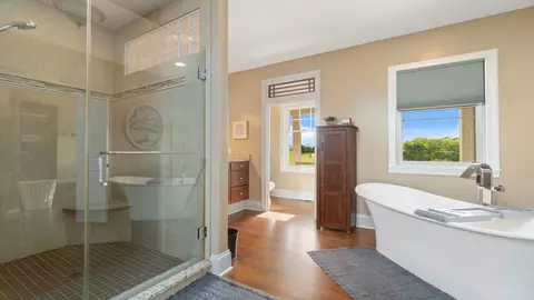 Bath - 8827 N Conger Rd, Leaf River, IL 61047 photo 3 of 8