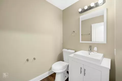Bath - 48 Pheasant Rd, Matteson, IL 60443 photo 1 of 4