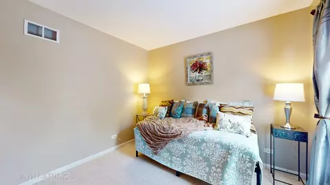 Bedroom - 4611 Whitehall Ct, Algonquin, IL 60102 photo 5 of 8