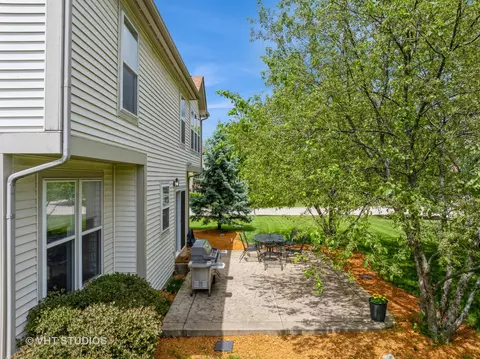 Exterior - 4611 Whitehall Ct, Algonquin, IL 60102 photo 8 of 8