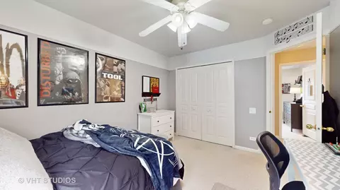 Bedroom - 4611 Whitehall Ct, Algonquin, IL 60102 photo 7 of 8