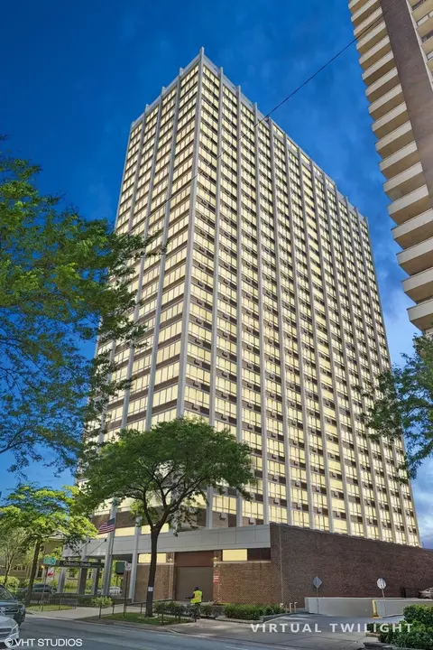 6171 N Sheridan Rd #2605, Chicago, IL 60660