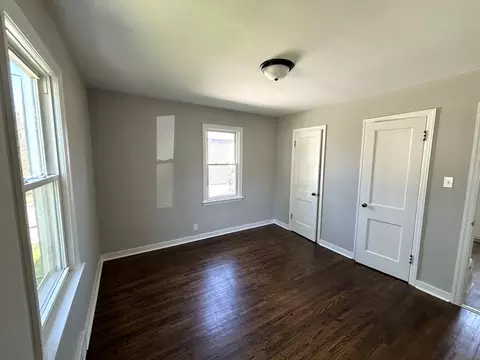 655 Hartwell Ave, Elgin, IL 60120 photo 7