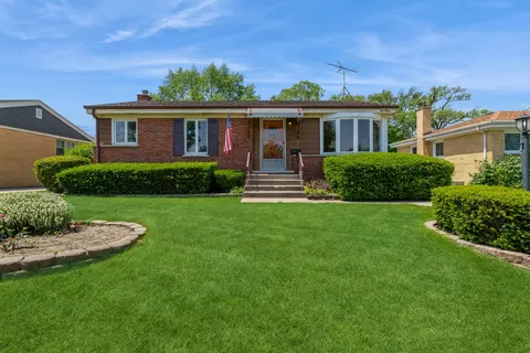 530 Amherst Ave, Des Plaines, IL 60016