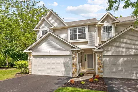 8108 Sierra Woods Ln, Carpentersville, IL 60110