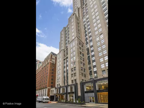 159 E Walton Pl #11D, Chicago, IL 60611