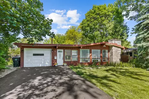 224 Kainer Ave, Barrington, IL 60010