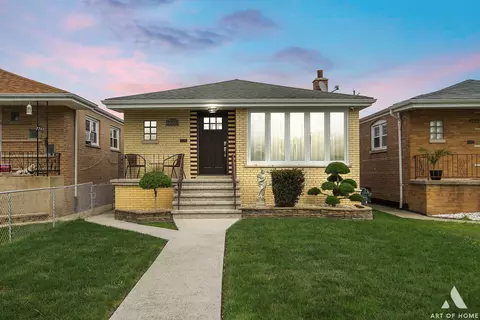 7725 Nashville Ave, Burbank, IL 60459