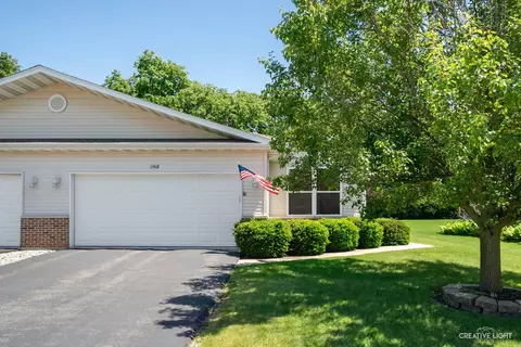 1568 Walsh Dr, Yorkville, IL 60560