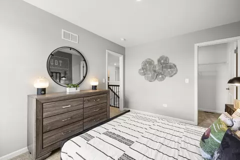 Bedroom - 232 Davidson Dr, Elburn, IL 60119 photo 5 of 6