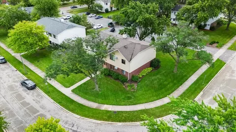 View/Area - 415 Echo Ln #1, Aurora, IL 60504 photo 2 of 3