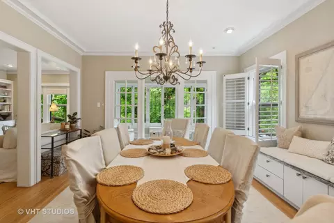 Dining - 229 Main St #3, Evanston, IL 60202 photo 3 of 4
