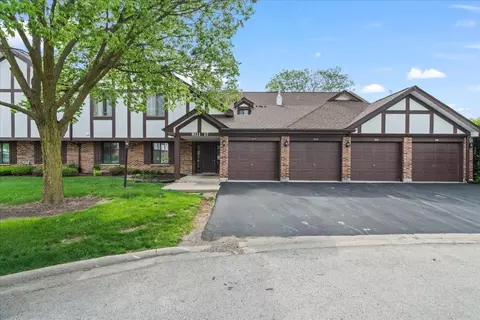 9113 Sandpiper Ct #22, Orland Park, IL 60462
