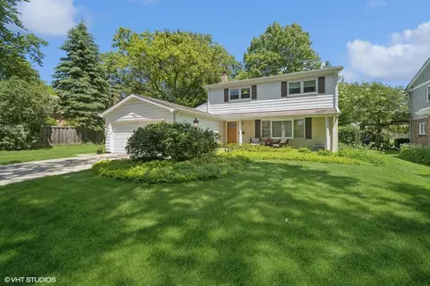 951 Wayne Ave, Deerfield, IL 60015