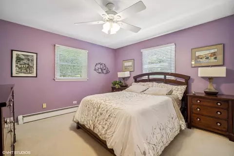Bedroom - 951 Wayne Ave, Deerfield, IL 60015 photo 1 of 4