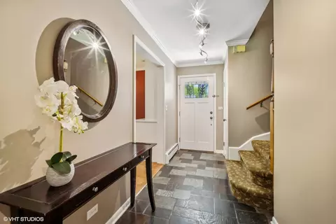 Entry Way - 951 Wayne Ave, Deerfield, IL 60015 photo 1 of 2