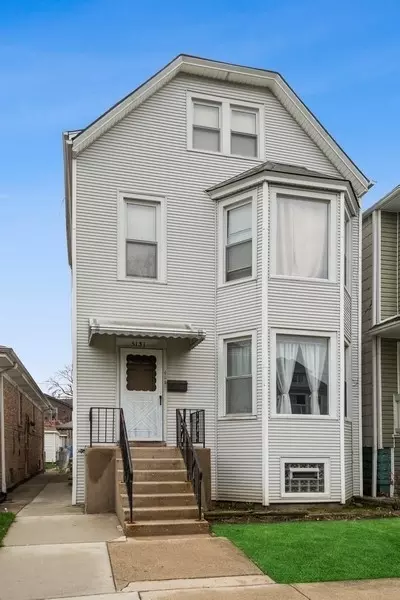 5131 W Dakin St, Chicago, IL 60641
