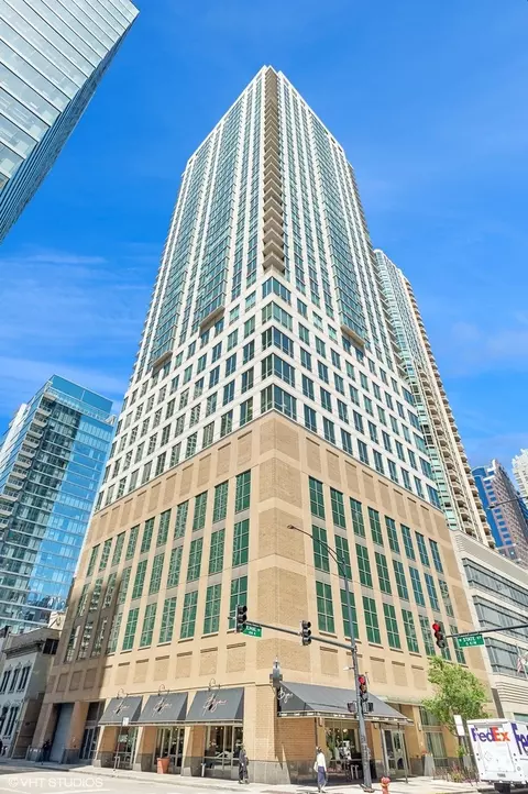 2 Erie St #2514, Chicago, IL 60611