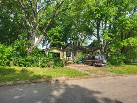 309 Errett Rd, Rochelle, IL 61068