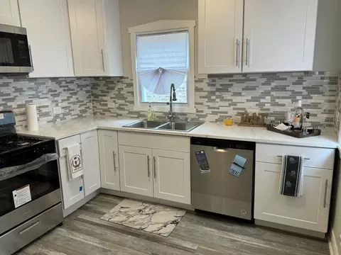 Kitchen - 2136 S 16th Ave, Broadview, IL 60155 photo 3 of 4