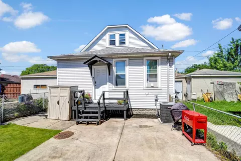 5536 S Kilbourn Ave, Chicago, IL 60629