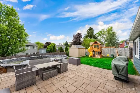Exterior - 1174 Concord Dr, Elgin, IL 60120 photo 6 of 7