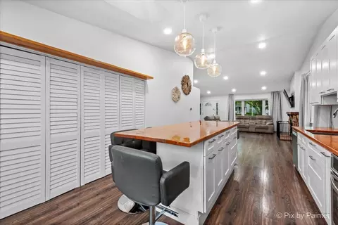 Kitchen - 1174 Concord Dr, Elgin, IL 60120 photo 4 of 4