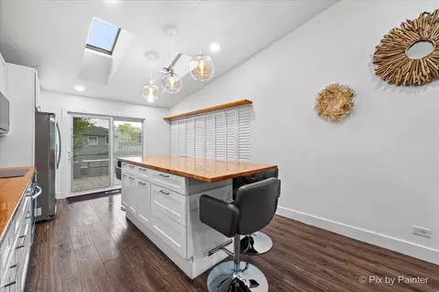 Kitchen - 1174 Concord Dr, Elgin, IL 60120 photo 1 of 4