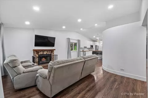 Other - 1174 Concord Dr, Elgin, IL 60120 photo 2 of 8