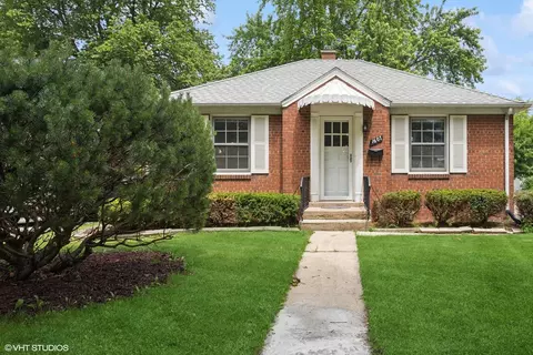 1607 Glenwood Ave, Joliet, IL 60435